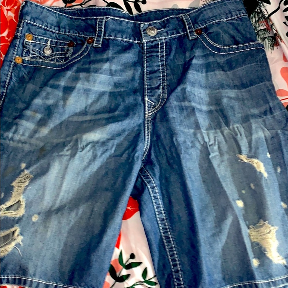 True Religion shorts size 40